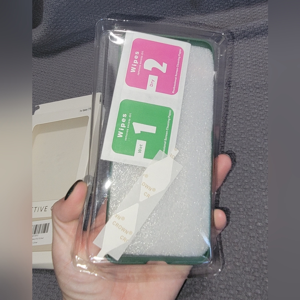 Phone case - Picture 4 of 4